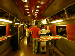 Addetti sala bar a bordo treno