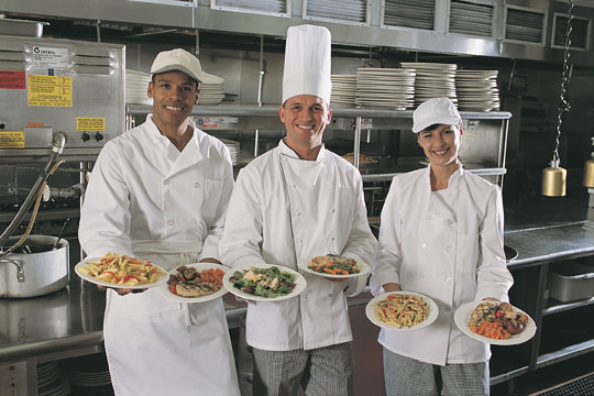 lavoro cuochi e personale di cucina