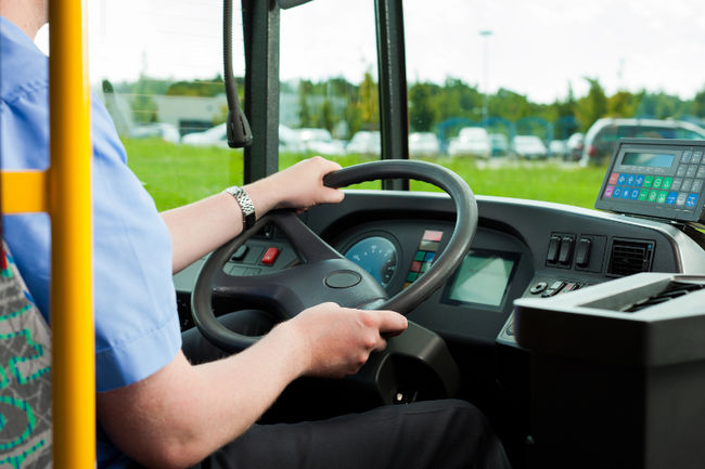 autista d'autobus al lavoro