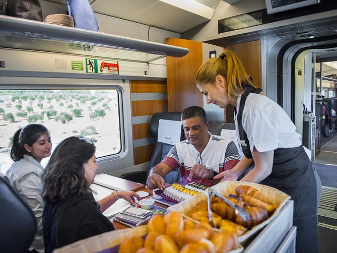 offerta di lavoro per Operatori a bordo treno